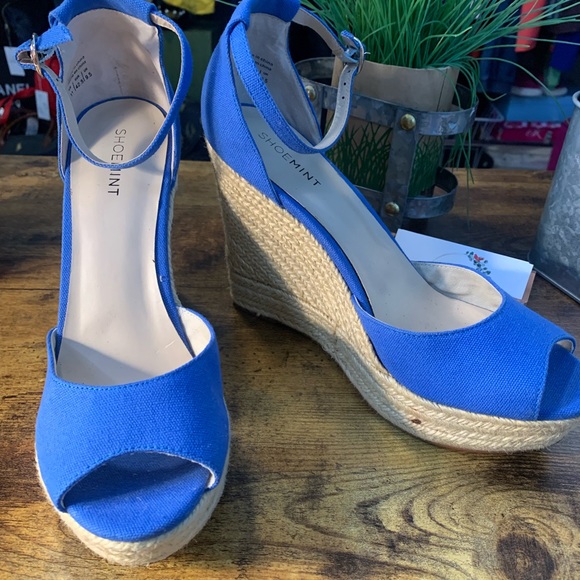 Blue wedge heels by shoes mint - Picture 2 of 4